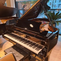 Steinway & Sons B-211 von 1991 in Black glossy